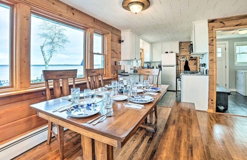 Prudenville Cabaña | Houghton Lake Cottage w/ New Private Deck!
