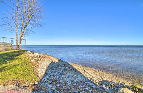 Houghton Lake Casa | Houghton Lake Cottage - Central Location!