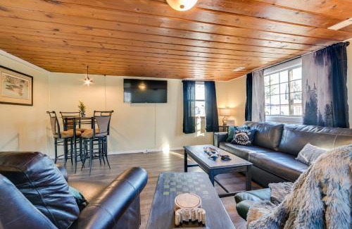 Houghton Lake Casa | Houghton Lake Cottage - Central Location!