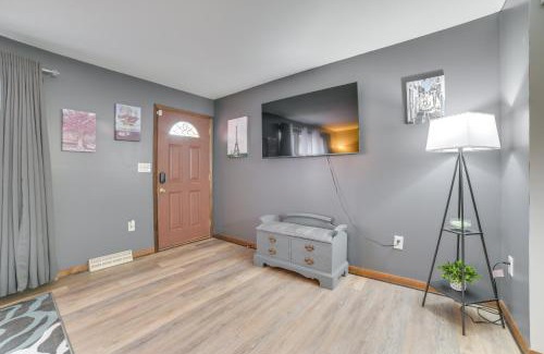 Houghton Lake Casa | Houghton Lake Vacation Rental - Walk to the Water!