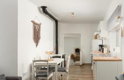 Steniai Casa | Houlia home διαμερίσματα με δωρεάν χώρο στάθμευσης