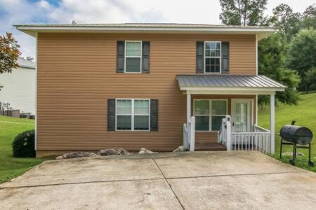 Leesburg Casa | House # 08 Dock of the Bay (no pets) private pier