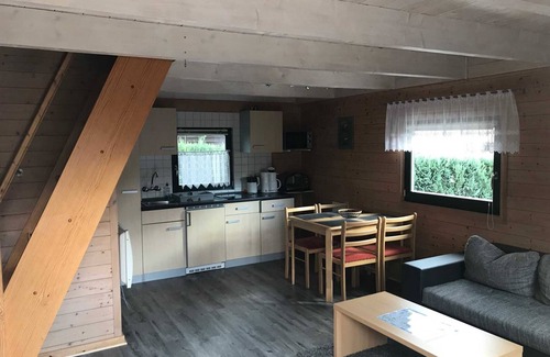 Zwenzow Casa | Casa 1 y 2 - ¡NUEVO! Casas de vacaciones Auszeit - en el gran Labussee
