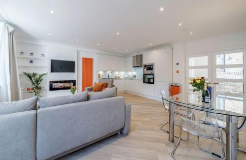 Shadwell Casa | House 10 mins to Tower Bridge Hot Tub & Parking