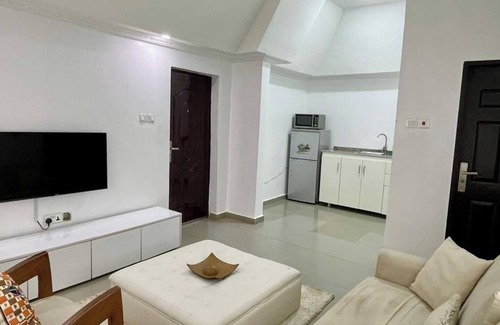 Kubwa Apartamento | House 114 Apartment