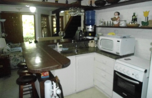 Porto Belo Casa | Casa de 2 dormitorios (1 en suite) condominio Manguinhos pisos dobles