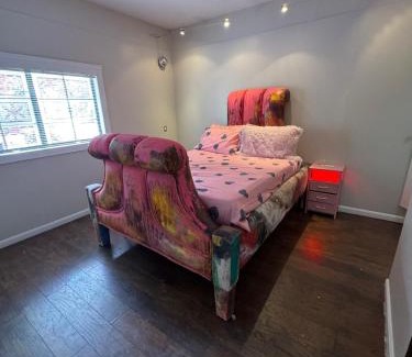 Montrose Casa | House 2br 2 br Montrose Galleria medical center