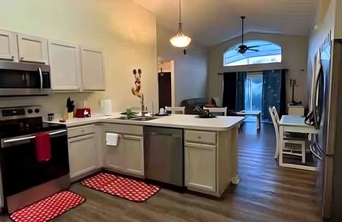 Westridge Casa | HOUSE 4 Bdr Oasis -Saltwater Pool & Solar 334