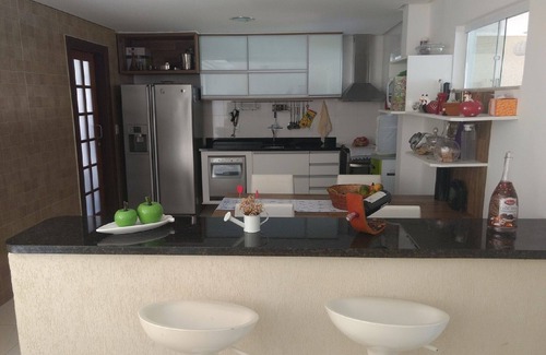 Barra do Jacuipe Casa | CASA 4 SUITES CONFORTABLES EN GRAN CONDOMINIO CON MUY VERDE, PLAYA Y RÍO.
