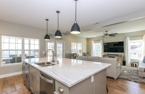Leesburg Casa | House #46 Grits Carlton Lakefront (no pets)