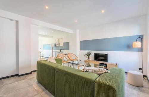 La Madeleine Casa | House 4bed 2bath with garden and private parking.