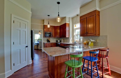Madison Casa | Holiday House 5 Bedroom-5 king beds/4.5 Baths, PET FRIENDLY, POOL During Summer*