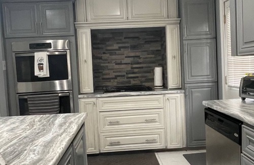 Whitehaven Casa | House- 5 minutes from Graceland