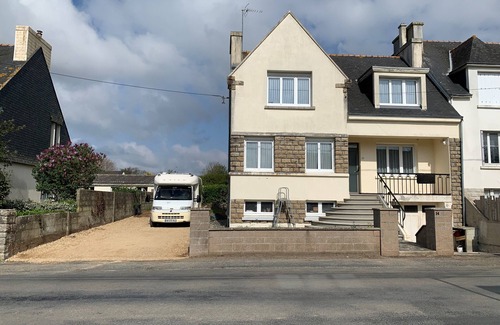 Ploneour-Lanvern Casa | House 5km from the seaside