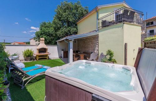 Bubani Casa | House Ana