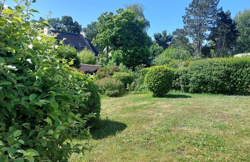 Nevez Casa | House and enclosed garden facing south, quiet, close to the center, 3 km from the beaches
