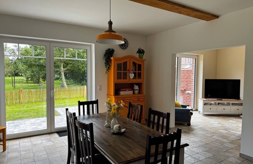 Nordholz Apartamento | House Ankerplatz EG - directly behind the dike in the middle of nature