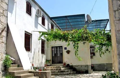 Krucica Casa | House Antun