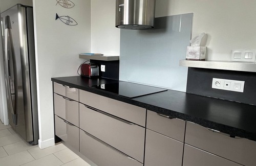 Yves Casa | House**** any comfort with calm