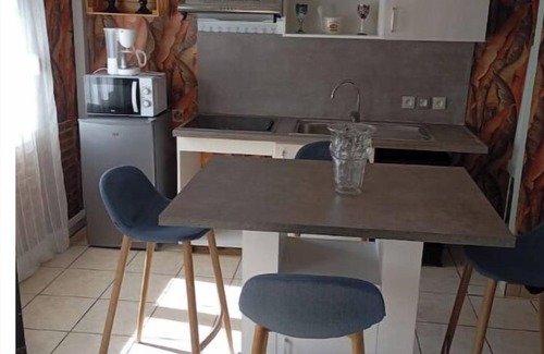Rosieres-en-Santerre Casa | House apartment with terrace. Vintage atmosphere