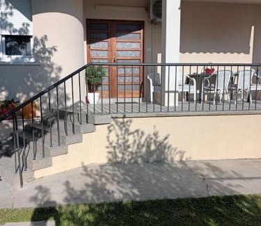Kastel Gomilica Apartamento | HOUSE - Apartman SARAH