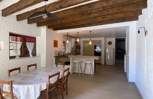 Saint-Pierre-d'Albigny Casa | House at the foot of the mountains!