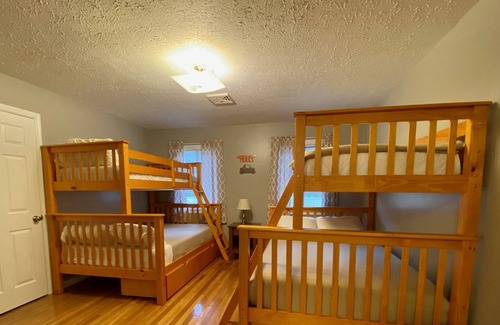 Gilbert Casa | House at Main Street Lodging