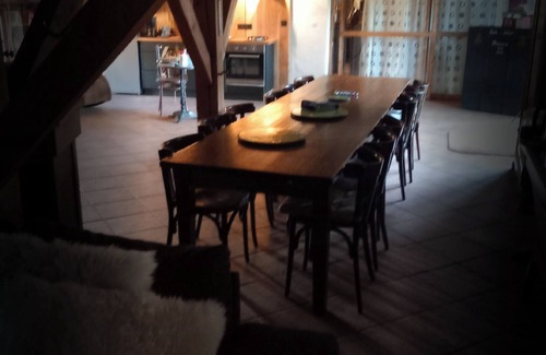 Ceyssat Casa | House at the foot of the puy de dôme located in the chaine des puys near Vulcania.