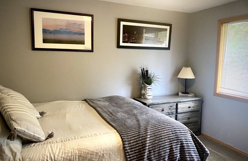 Auburn Casa | House at the "Morris Pond " in Auburn