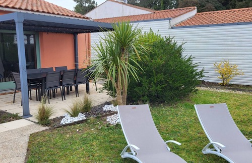 La Barre-de-Monts Casa | House between forest and sea