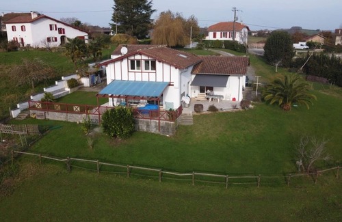 Bardos Casa | House between sea and mountains.