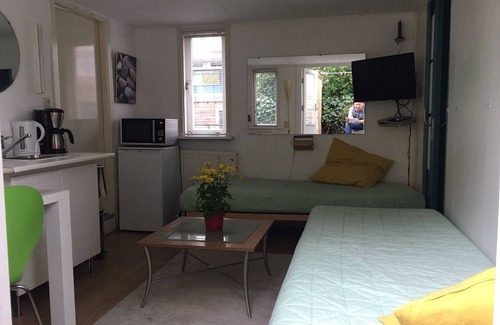 Da Costabuurt Cama Y Desayuno | House Boat in Amsterdam