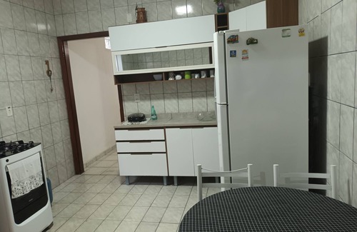 Guilhermina Casa | House in Guilhermina in Praia Grande-SP. Pets are welcome.