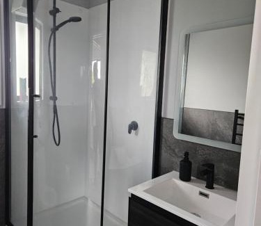 Christchurch Casa | House by the golf course