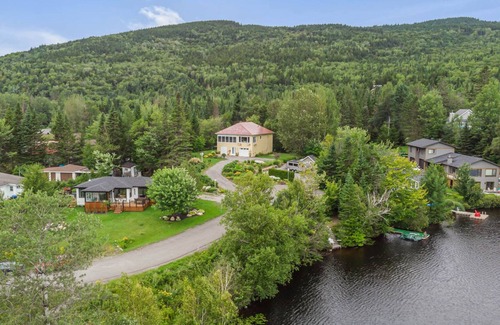 Lac Beauport Casa | House by the lake