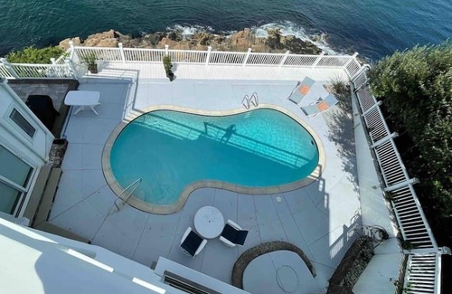 Little Nahant Casa | House by the Sea - Glocca Morra