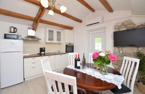 Kozljak Apartamento | House Carlo
