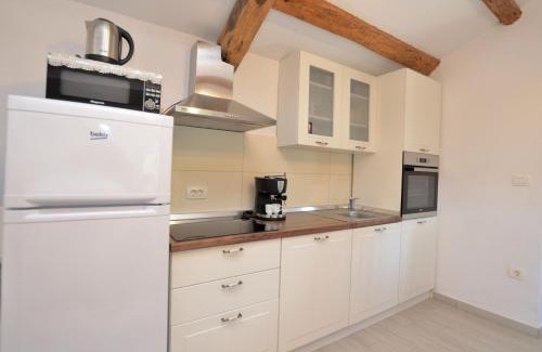 Kozljak Apartamento | House Carlo