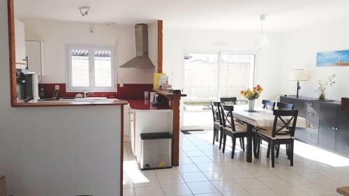Medis Casa | HOUSE CLOSE TO ROYAN AND SEASIDE, GROUND FLOOR, QUIET AND COMFORTABLE