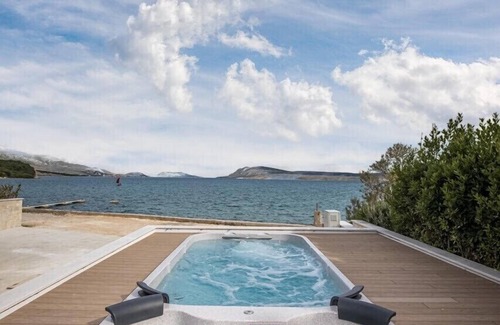 Caska Villa | House direct on the beach near to Novalja Zrce