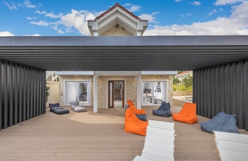 Caska Villa | House direct on the beach near to Novalja Zrce