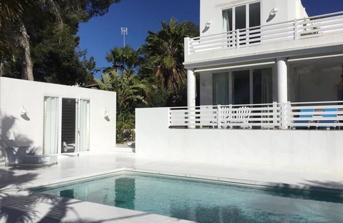 Cala Comte Casa | Casa con piscina cerca de la playa en Ibiza