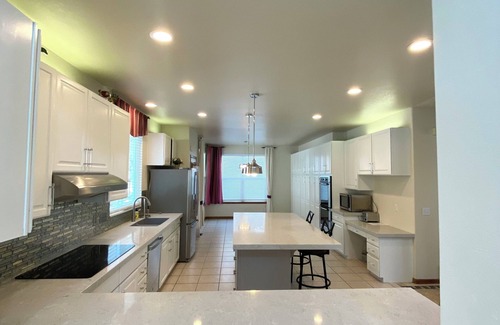 Castle Pines North Casa | House -Extend your stay to SAVE! Visit Gorgeous Castle Pines, CO- Great location