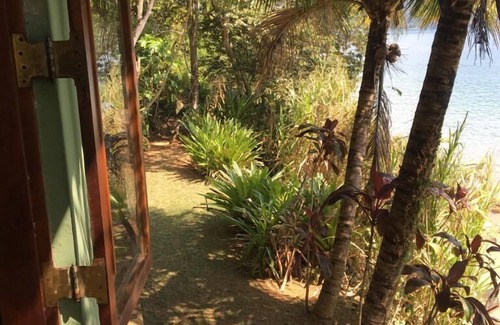 Paraty Casa | House facing the sea