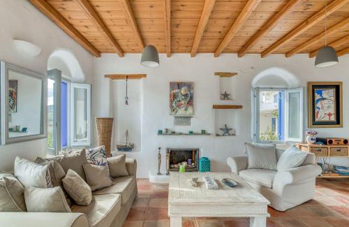 Drios Casa | House Feinikas - Quiet area with Beach access