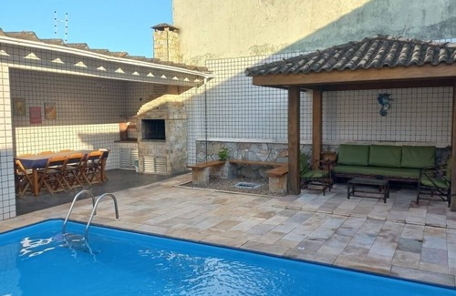 Loty Casa | Casa de pie en la arena - Itanhaém con piscina y barbacoa