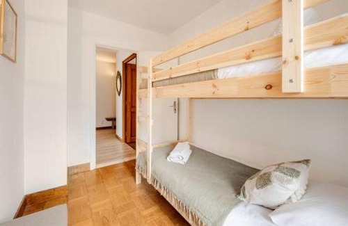 La Celle-sous-Gouzon Casa | House for 11 people, 2 intimate and friendly apartments