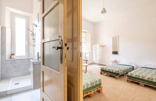 Dorgali Cama Y Desayuno | House for 12 with 4 bedrooms and 3 bathrooms