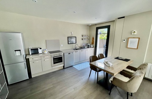 Arradon Casa | Casa para 4 personas, jardín cerrado, jacuzzi privado, terraza de playa comercial a 400m