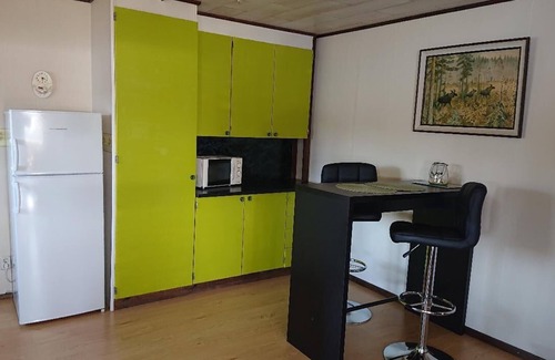 Solnehult Casa | Ubicación directa en el lago cerca de Vimmerby, bote, sauna, sin chimenea: 7.-14. 9.; desde el 12. 10. 19